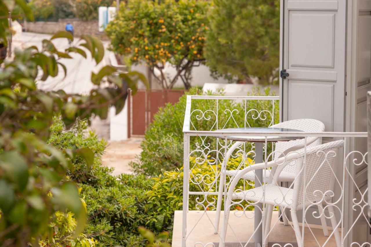 Mimoza Hotel Spetses Town Exterior photo