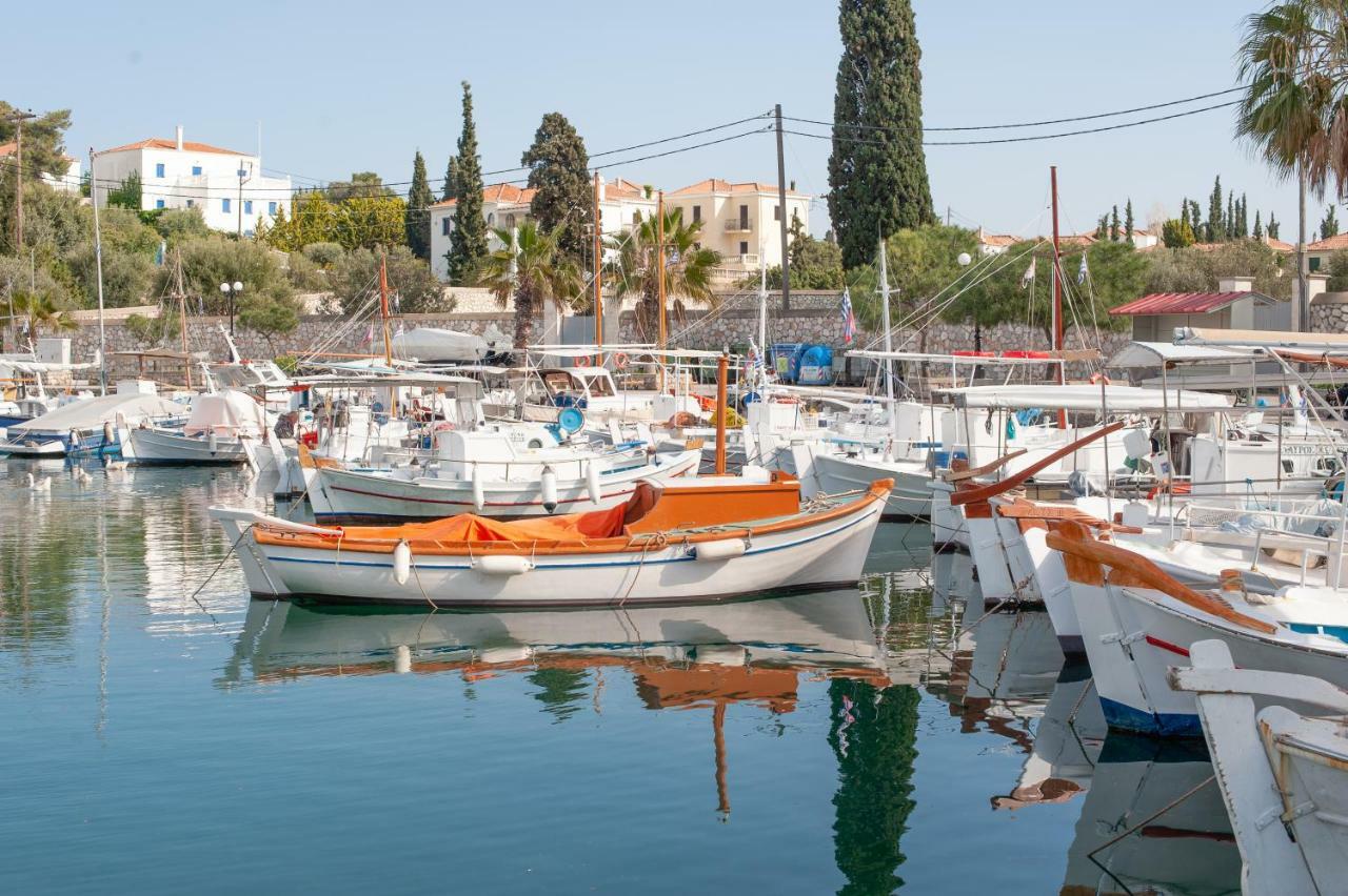 Mimoza Hotel Spetses Town Exterior photo